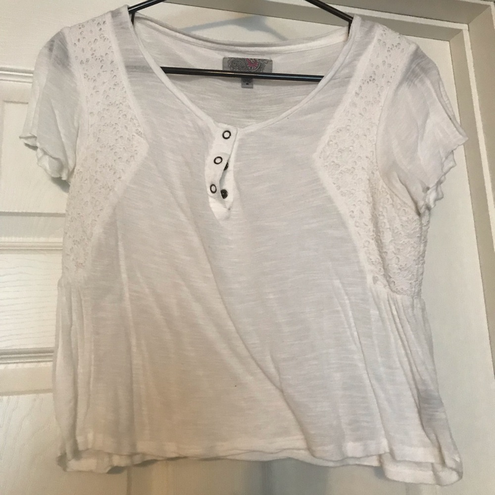 White cotton short sleeve top